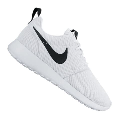 nike schuhe roshe run weiß|Nike Roshe run sneakers.